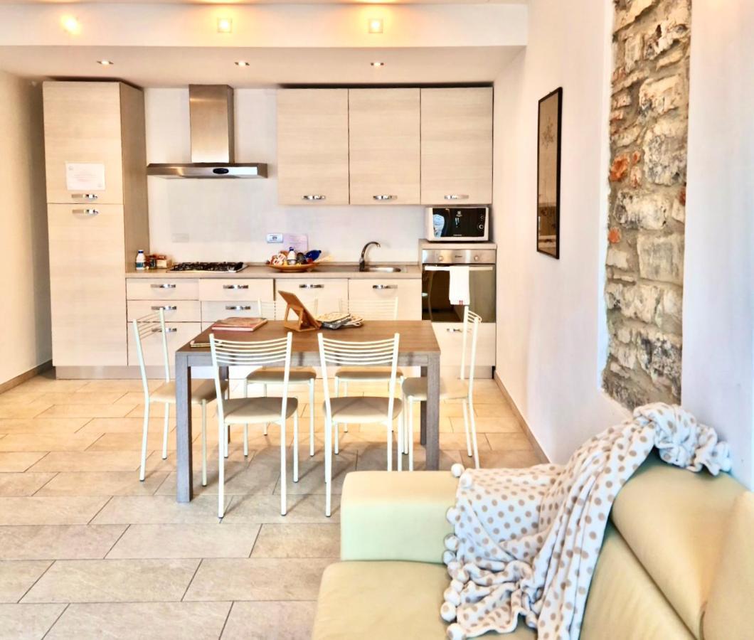 Romantic Dream On The Lake Apartment Lezzeno Luaran gambar